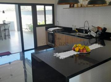 Casa · 380m² · 3 Quartos · 4 Vagas · Oportunidade - Casa Térrea em Condomínio - Condomínio Bella Vitta Caminho da Mata - Caçapava - 3 Dor
