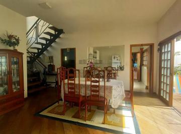Casa · 500m² · 4 Quartos · 5 Vagas · Oportunidade - Casa - Jacareí - Centro - 4 Dormitórios - 311m².