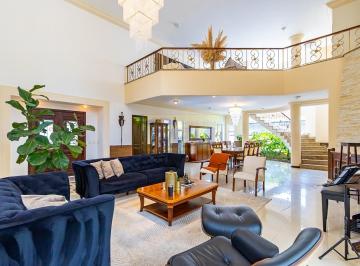 Casa · 524m² · 4 Quartos · 2 Vagas · Casa à venda - em Pineville