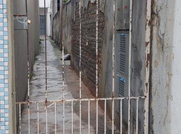 Casa · 150m² · 3 Quartos · Imóvel Para Investimento/Aluguel