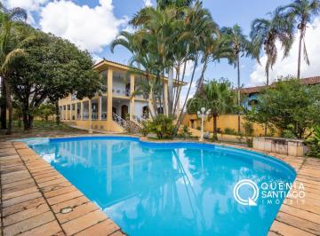 Casa · 660m² · 6 Quartos · 6 Vagas · Casa com 660 m², 6 quartos (3 suítes), piscina no Setor de Mansões Taguatinga