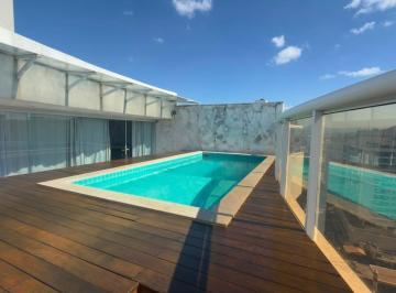 Apartamento · 300m² · 4 Quartos · 4 Vagas · Cobertura Duplex 300m², 4 suítes, 4 vagas de garagem, lazer privativo, porteira fechada