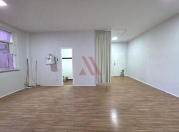 Comercial · 55m² · Sala comercial Em edifício Governador Magalhães Pinto, localizado na Avenida Goiás e Avenida Anhangu