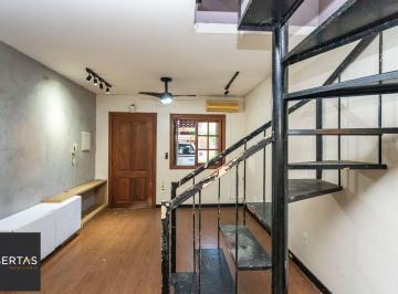 Casa en Venda de 2 quartos Camaquã · Casa sobrado em condomínio no bairro Camaquã de 2 dormitórios e vaga DESOCUPADO