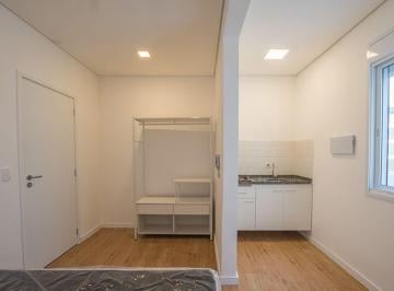 Apartamento de 1 quarto, São Paulo · Studios Reformados e Semi Mobiliados na Aclimação| Próximo ao Metrô | A partir de R$ 1.100,00