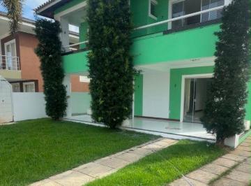 Casa de 5 quartos, Lauro de Freitas · Espaçosa Casa Duplex com 5 quartos sendo 4 suítes no Condomínio Reserva Ecoville
