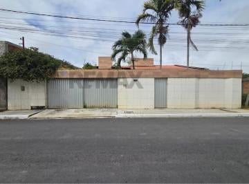 Casa · 190m² · 3 Quartos · 2 Vagas · Casa , 3 quartos , 04 banheiros, 02 vagas na garagem, Santa L.úcia, Jabotiana, Aracaju