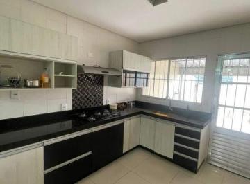 Casa · 60m² · 2 Quartos · 1 Vaga · Casa coletiva 2 quartos no Bairro Duquesa ll