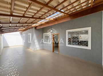 Casa · 140m² · 3 Quartos · 2 Vagas · Casa Geminada Linear 3 Quartos sendo 1 Suíte, 140m², 2 Vagas, Bairro Santa Mônica, próximo a Rua Éri