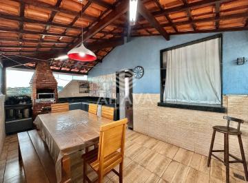 Apartamento · 79m² · 3 Quartos · 1 Vaga · Cobertura com 3 Quartos, 2 banheiros, 2 salas; Santa Amélia, Próximo à Avenida Guarapari;