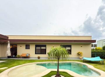Casa · 310m² · 4 Quartos · 5 Vagas · Casa à venda em Cabreúva - , 4 quartos 310 m² por 6.600.000,00