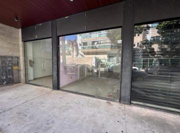 Comercial · 82m² · Conjunto de Lojas Comerciais para Aluguel no Pátio Camburi – Jardim Camburi