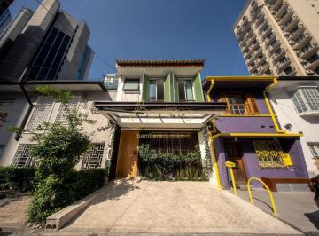 Casa · 300m² · 4 Quartos · 3 Vagas · Um refúgio exclusivo no coração do Itaim Bibi