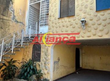 Casa · 221m² · 3 Quartos · 3 Vagas · SOBRADO À VENDA - GOPOUVA/ EXCELENTE LOCALIZAÇÃO PARA MORAR OU INVESTIR.