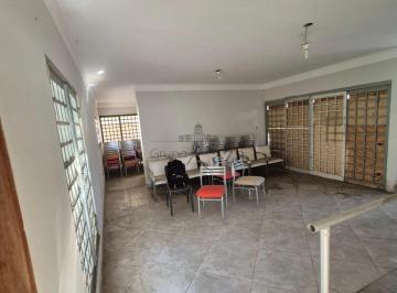 Casa · 400m² · 5 Quartos · 2 Vagas · Oportunidade - Casa - Vila São João - Caçapava - 5 Dormitórios - 400m².