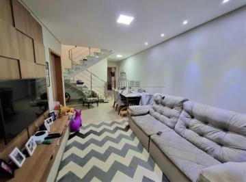 Casa · 140m² · 3 Quartos · 2 Vagas · Oportunidade - Casa Sobrado - Jacareí - Loteamento Villa Branca - 3 Dormitórios - 173m².