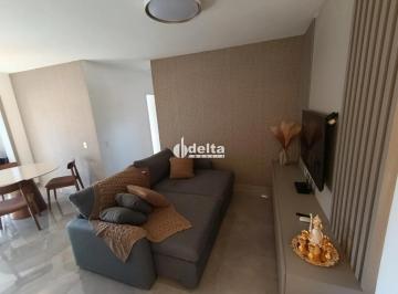 Apartamento · 90m² · 3 Quartos · 2 Vagas · Apartamento com 3 quartos sendo 1 suíte disponível para locação na região Sul de Uberlândia-MG