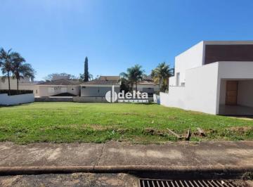 Terreno · 403m² · Terreno no Condomínio Jardins Barcelona disponível em Uberlândia MG