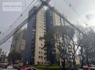 098093b4d25b5faa305530ab34a765d05f8040dd · Amplo e reformado apartamento no Água Verde, com piscina