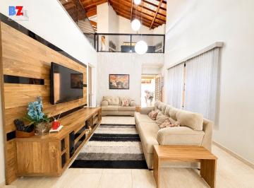 Casa · 250m² · 3 Quartos · 2 Vagas · Casa em Centro, Boituva/SP