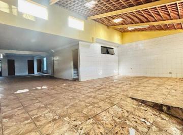 Casa · 256m² · 3 Quartos · 6 Vagas · Casa à venda, 3 quartos, 1 suíte, 6 vagas, Alemães - Piracicaba/SP
