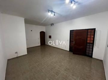 Casa · 250m² · 3 Quartos · 2 Vagas · Casa para alugar em Vila Santa Cruz de 250.00m² com 3 Quartos, 3 Suites e 2 Garagens