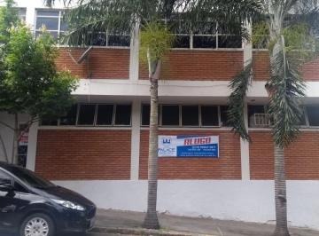 Casa · 166m² · 1 Quarto · 1 Vaga · Casa para alugar em Centro de 166.00m² com 1 Quarto, 1 Suite e 1 Garagem