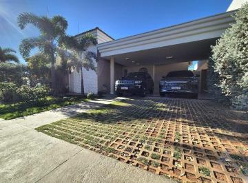 Casa · 210m² · 3 Quartos · 4 Vagas · Casa de Condomínio para venda em Condomínio Quinta Das Tipuanas de 210.00m² com 3 Quartos, 3 Suites