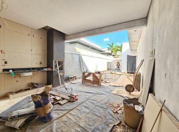 Casa · 155m² · 3 Quartos · 4 Vagas · Casa de Condomínio para venda em Parque Tropical de 155.00m² com 3 Quartos, 1 Suite e 4 Garagens
