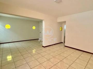 Casa · 332m² · 4 Quartos · 2 Vagas · Casa para alugar em Centro de 332.00m² com 4 Quartos, 1 Suite e 2 Garagens