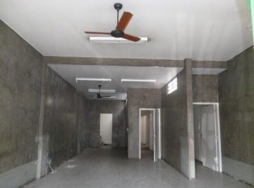 Casa · 300m² · 1 Quarto · 1 Vaga · Casa para alugar em Centro de 300.00m² com 1 Quarto, 1 Suite e 1 Garagem
