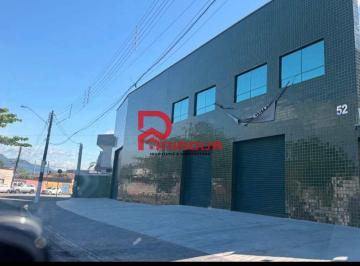Comercial · 190m² · 5 Vagas · Galpão / Depósito / Armazém para alugar em Caiçara de 190.00m² com 5 Garagens