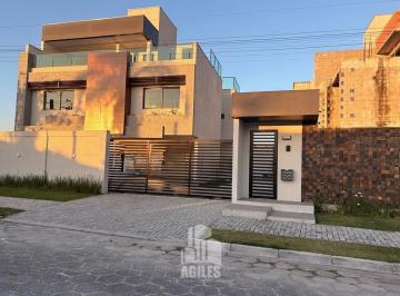 Casa · 107m² · 3 Quartos · 2 Vagas · Triplex alto padrão em condominío faixa mar