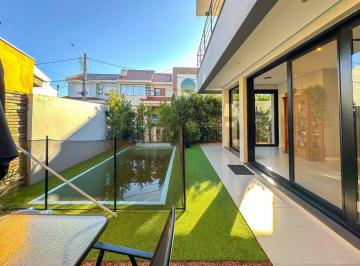 Casa · 162m² · 3 Quartos · 3 Vagas · Casa em condomínio com piscina e suíte no Jardim Itu