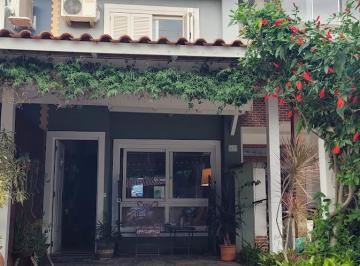 Casa · 132m² · 2 Quartos · 1 Vaga · Casa em Ipanema