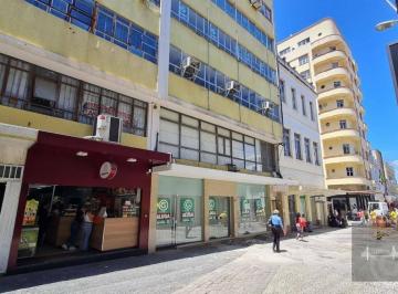 03a400af48b9641f23d4969fa1cefee991f18e0b · Edifício de uso misto residencial ou comercial andar alto