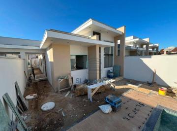 ee701863f0508f59df87cb30d087b7c981b3aca9 · Casa linear com 3 quartos à venda na Extensão do Bosque, Rio das Ostras