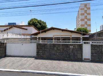 Fachada · Casa ampla com piscina, poço artesiano e 3 quartos nos Expedicionários. Excelente localização, confo