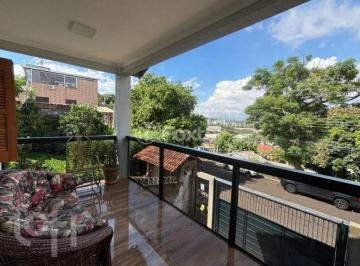 62de8101 · Casa, 3 dormitórios, 200 m², em Ideal