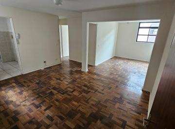 Sala ampla em dois ambientes · Apartamento nas Mercês | 61 m² útil | 2 Quartos (Reversível para 3)