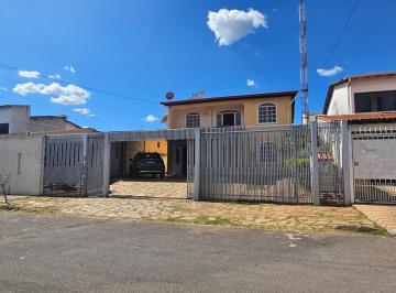Casa de 5 quartos, Santa Maria · Casa a Venda 5 quartos