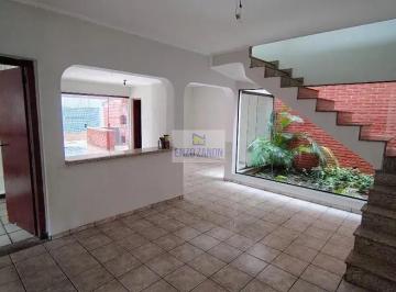 dz7qmp3goi521783551779319.jpg · Sobrado com 445 m² de área construída no Parque Espacial com 4 suítes e 4 vagas de garagem. salas am