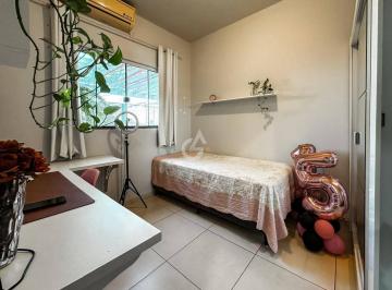 Imagem 1 · Casa para venda em Altos do Indaiá, Dourados