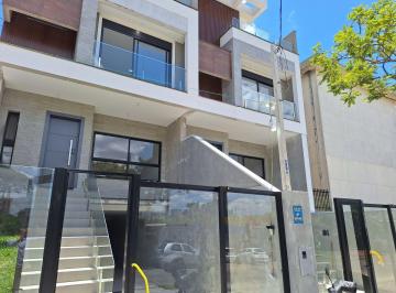 Casa de 3 quartos, Curitiba · Sobrado Triplex + subsolo garagem 180m² bairro agua verde
