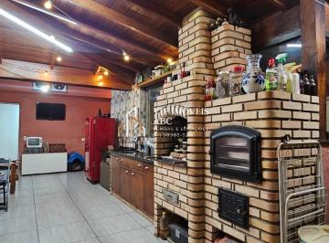 Apartamento · 140m² · 2 Quartos · 2 Vagas · Cobertura á venda com 140m², 2 dormitórios e 2 vagas na Vila Alzira