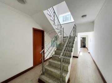 Casa · 207m² · 3 Quartos · 2 Vagas · ✨ Sofisticação e Conforto no Castelinho – Suíte com Closet e Sacada a 6 Minut...