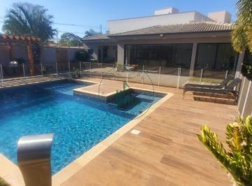 Casa · 400m² · 4 Quartos · 6 Vagas · 💎 Luxo e Sofisticação, Casa Térrea Exclusiva no Condomínio Benvenuto 💎