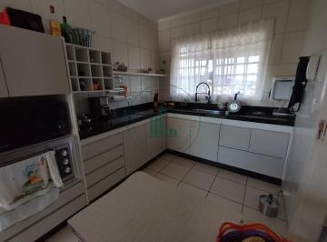 Apartamento · 95m² · 3 Quartos · 2 Vagas · Residencial dos Manacás 3 dorm. - Águas de São Pedro