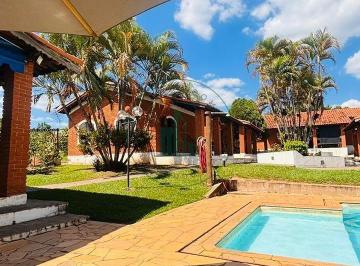 Comercial · 450m² · 12 Quartos · 6 Vagas · Pousada / Chalé em Águas Claras - São Pedro