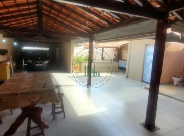 Casa · 135m² · 2 Quartos · 3 Vagas · "Charme e Conforto no Jardim Monumento – Casa com 250m² bem localizada, Área...